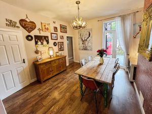 Dining room- click for photo gallery